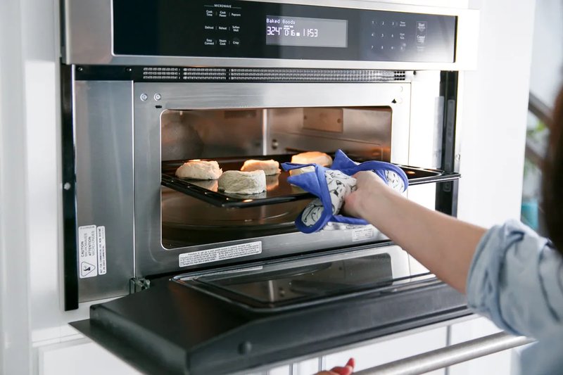 What Does Whirlpool Microwaves Error Code Le Mean?