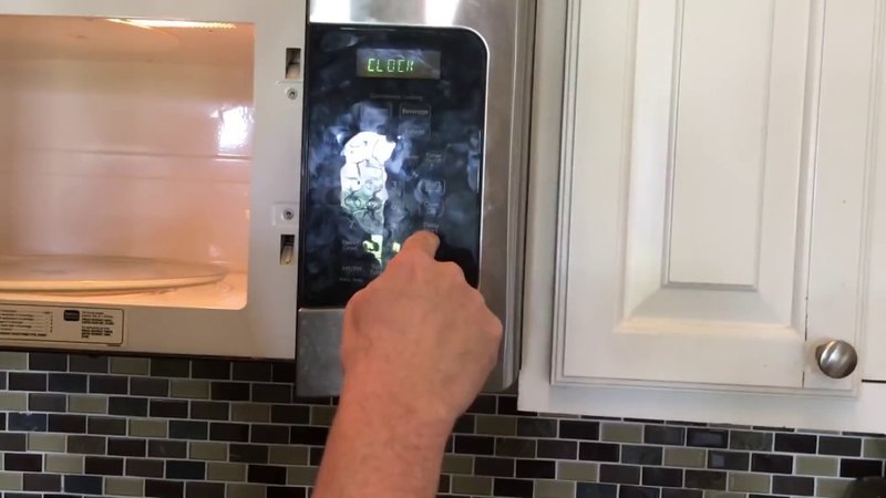What Happens If You Don'T Fix Ge Microwaves Error Le?